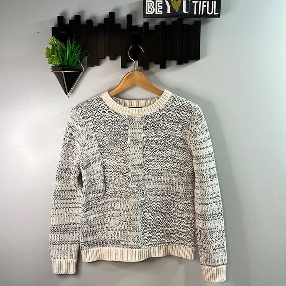 Women’s Banana Republic Cotton Sweater Size Medium - Picture 1 of 11
